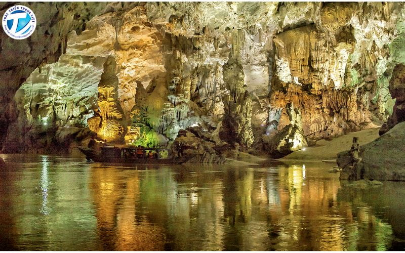 Phong Nha - Kẻ Bàng được xem là điểm đến nổi bật bậc nhất của Quảng Bình